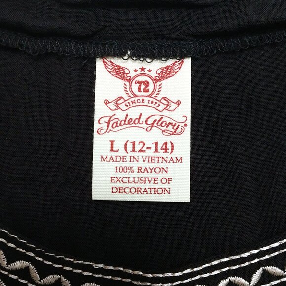 Faded Glory Women's Embroidered Black Blouse Short Sleeve Shirt L Large - Picture 7 of 7
